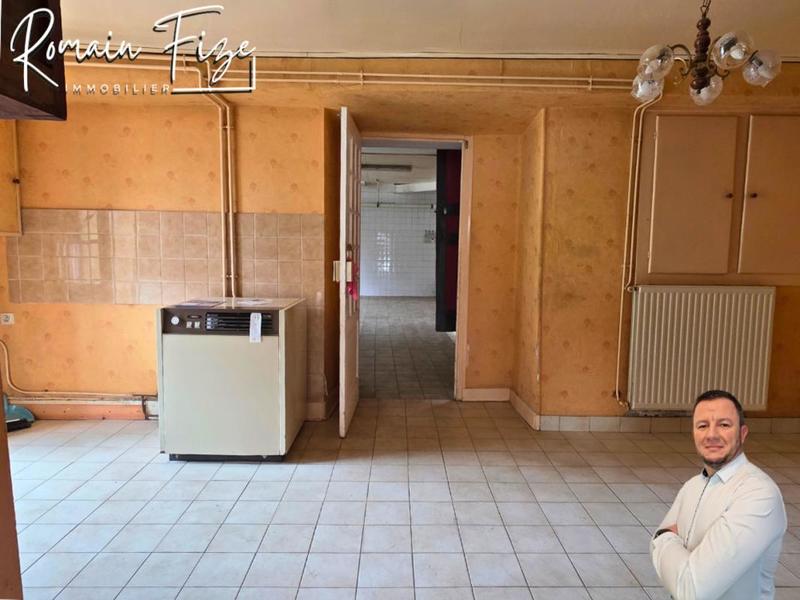 Maison - 210 m² - 6 pièces