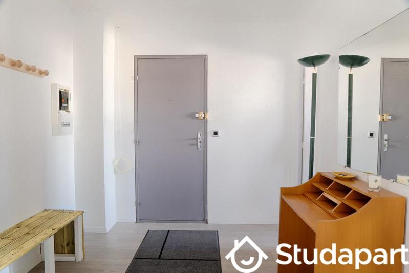 Chambre - 12 m² - 1 pièce