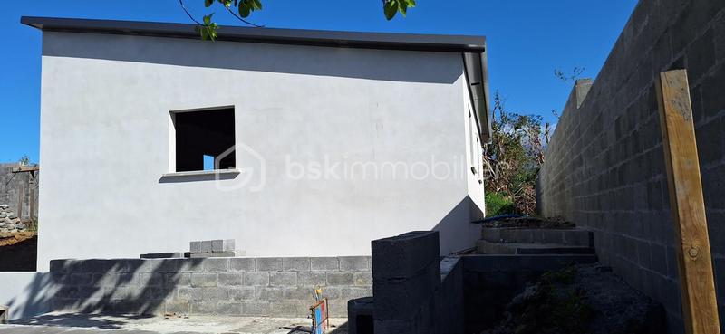 Maison - 83 m² - 4 pièces