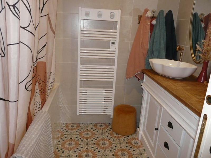 Maison en pierre - 203 m² - 6 pièces