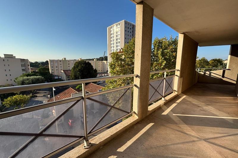 Appartement - 72 m² - 3 pièces