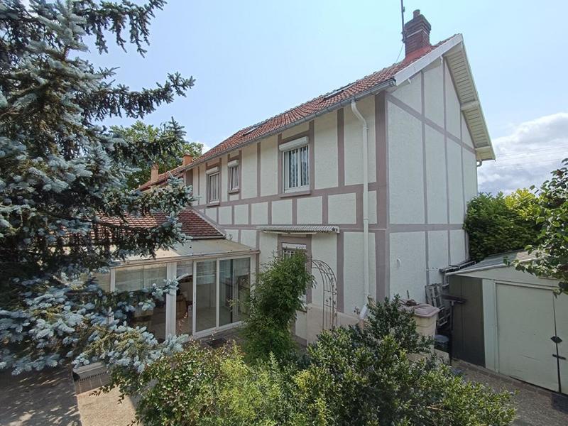 Maison - 143 m² - 6 pièces