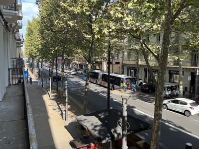 Appartement - 100 m² - 4 pièces