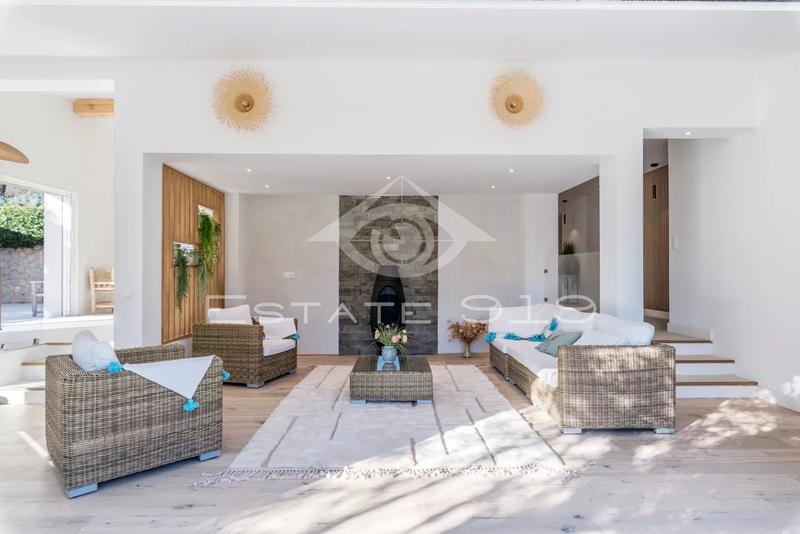 Villa - 225 m² - 6 pièces