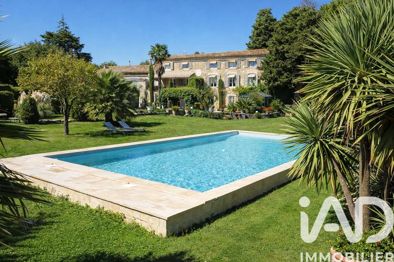 Maison - 350 m² - 12 pièces