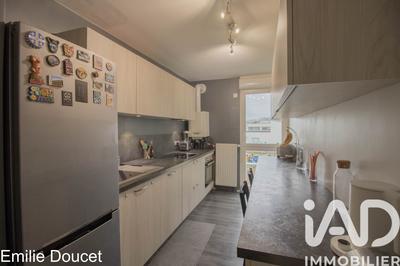 Appartement - 80 m² - 4 pièces