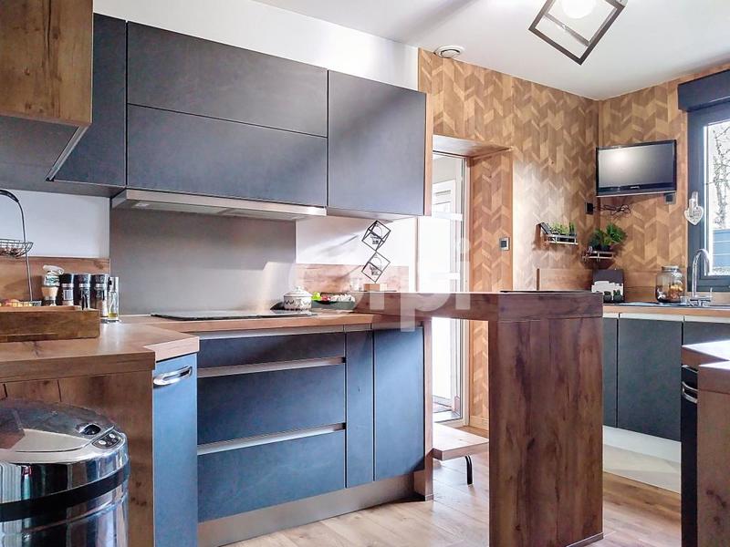 Maison - 130 m² - 6 pièces