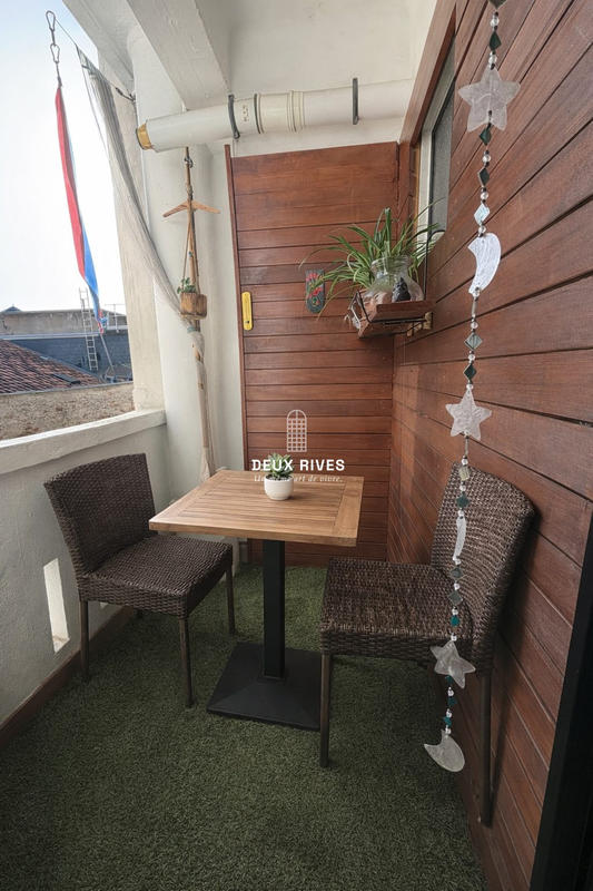 Appartement - 104 m² - 5 pièces