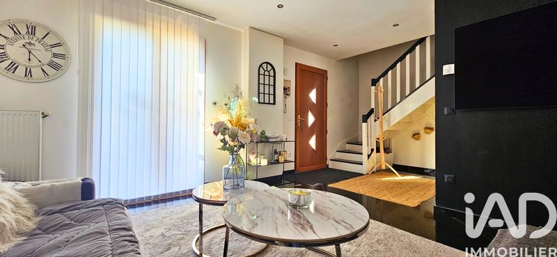 Maison - 93 m² - 5 pièces