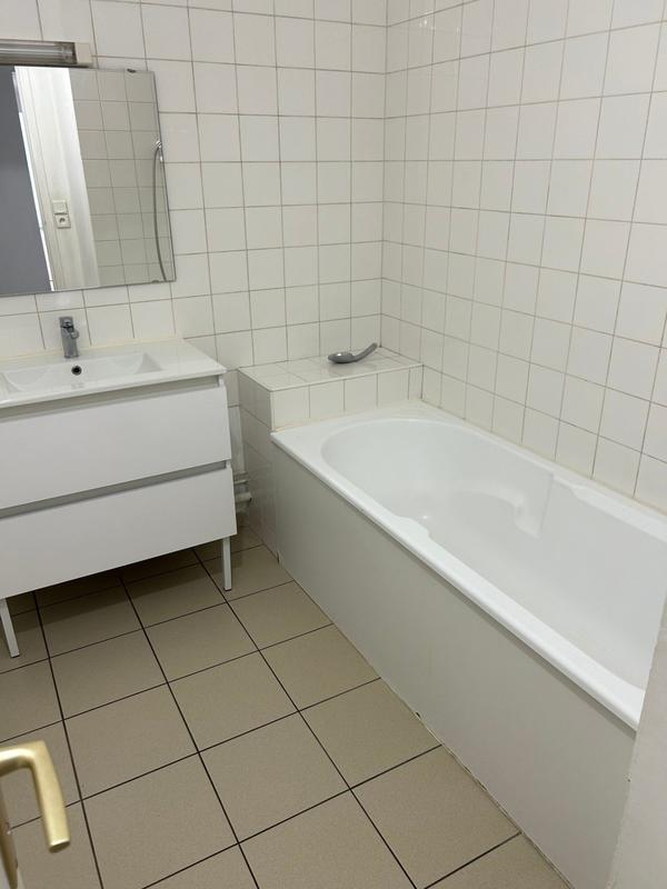 Appartement - 85 m² - 3 pièces