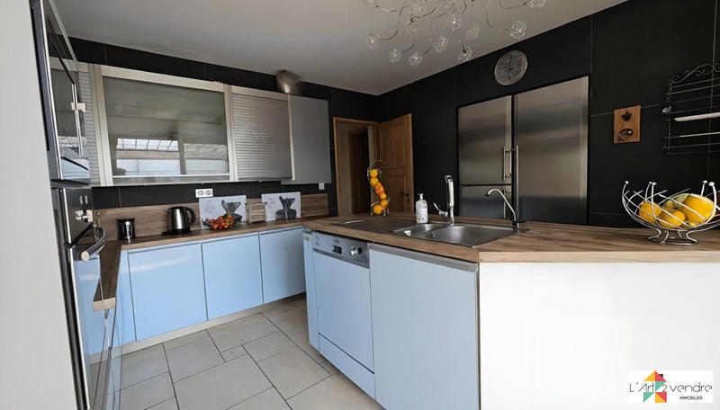 Maison contemporaine - 196 m² - 5 pièces