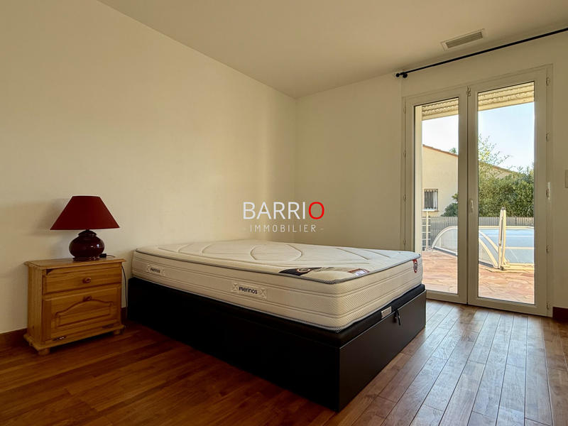 Maison traditionnelle - 181 m² - 6 pièces