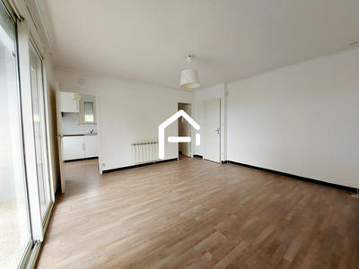 Local d'activités - 197 m² - 3 pièces