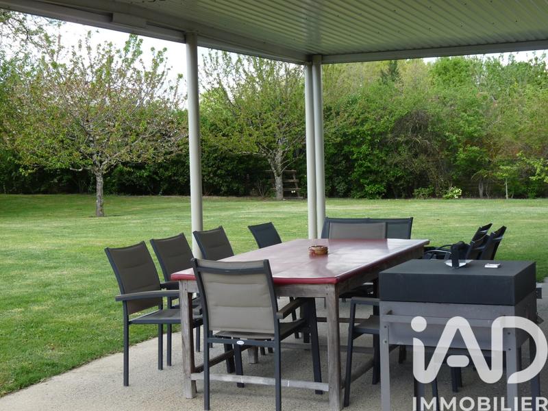 Maison - 354 m² - 14 pièces