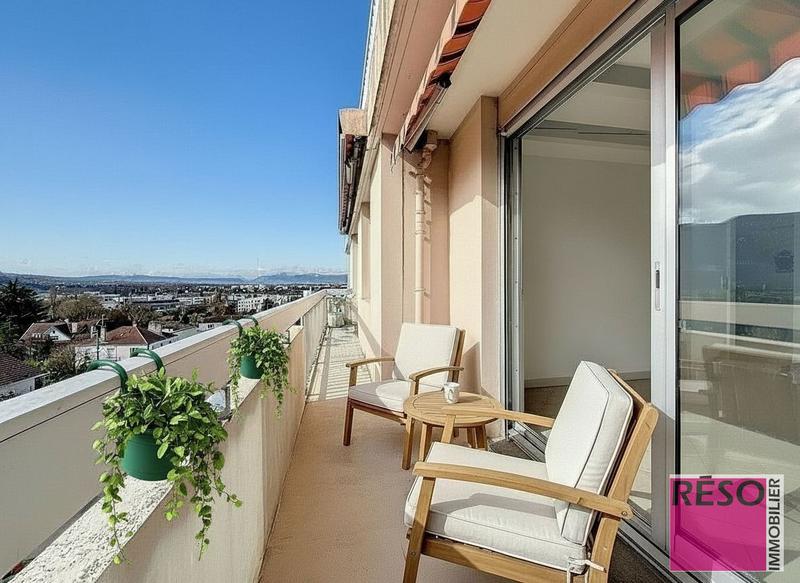 Appartement - 111 m² - 5 pièces