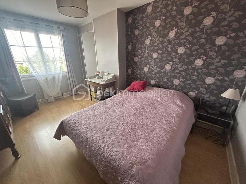 Maison en pierre - 250 m² - 6 pièces