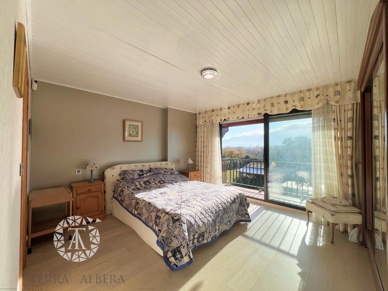 Villa - 195 m² - 7 pièces