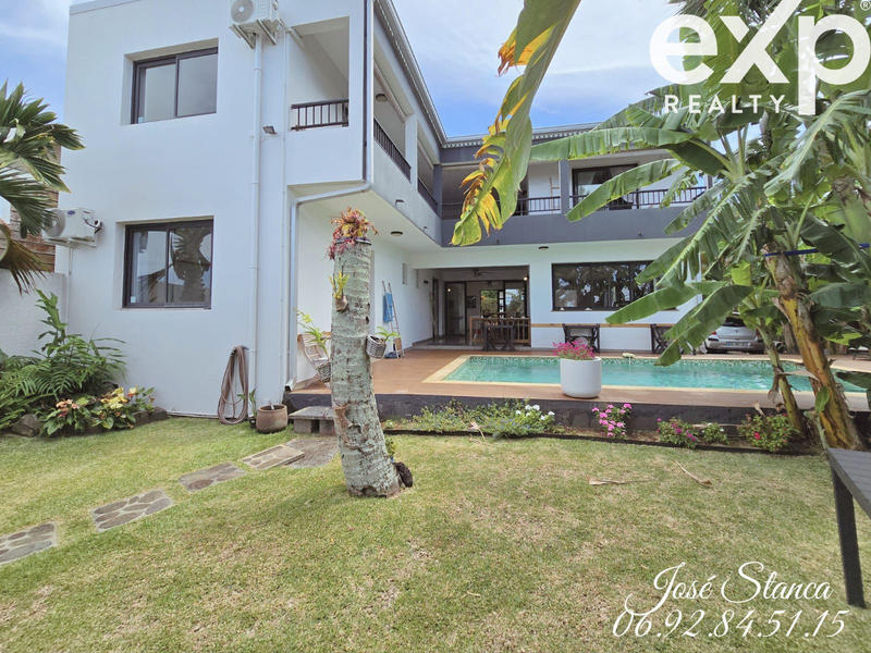 Villa - 350 m² - 10 pièces