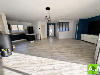 Maison contemporaine - 90 m² - 4 pièces