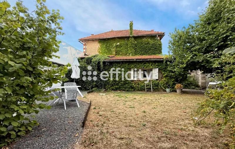 Maison - 100 m² - 5 pièces