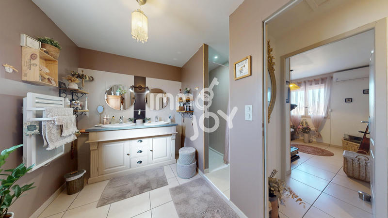 Maison - 85 m² - 4 pièces