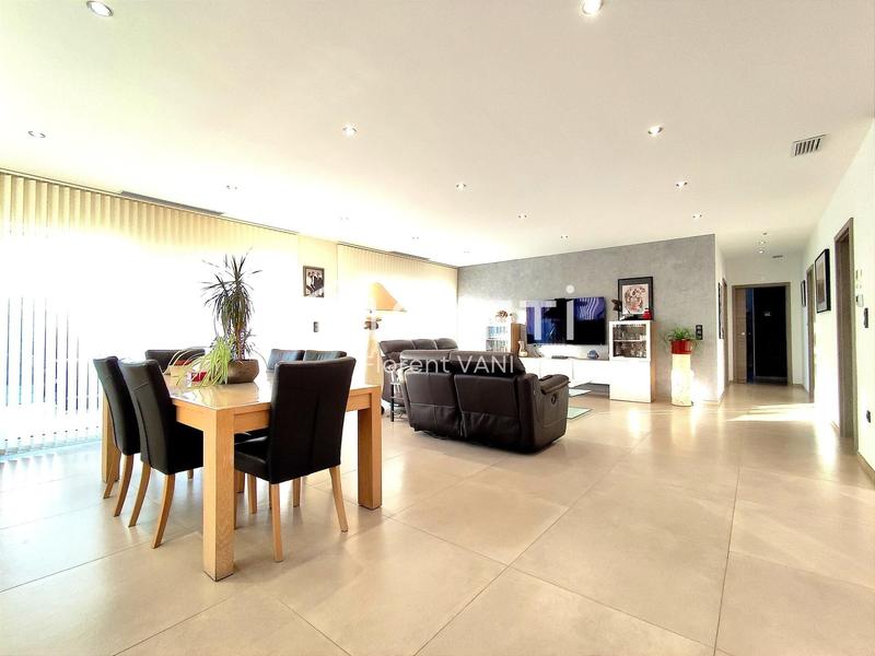 Maison - 160 m² - 6 pièces