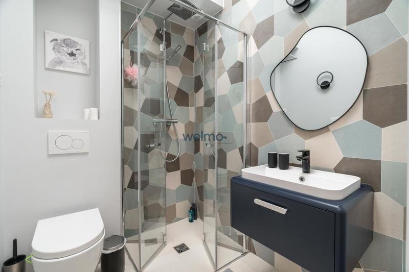 Maison - 210 m² - 9 pièces