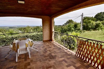 Maison - 160 m² - 5 pièces