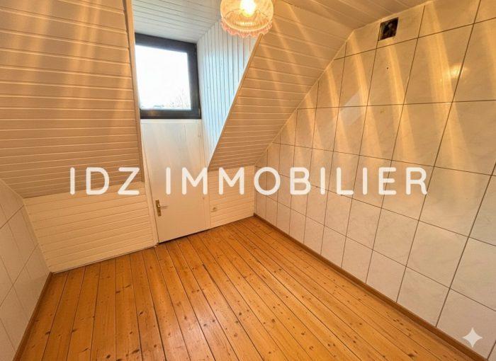 Maison - 167 m² - 8 pièces