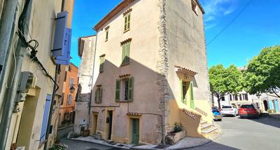 Maison de village - 210 m² - 6 pièces