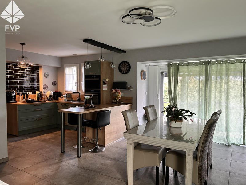 Maison - 106 m² - 4 pièces