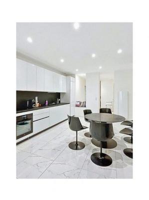 Appartement - 107 m² - 3 pièces