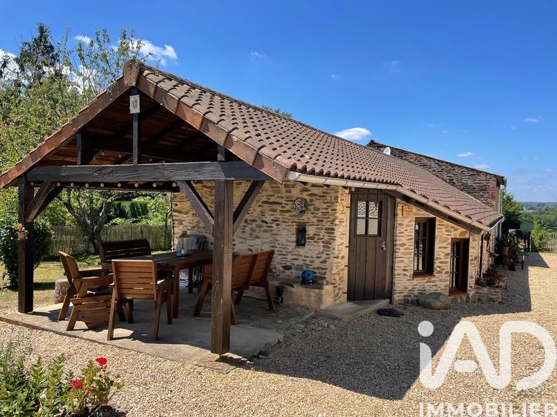 Maison de campagne - 180 m² - 8 pièces