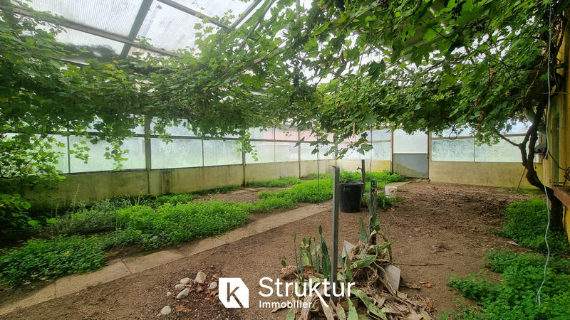 Propriété - 830 m² - 16 pièces