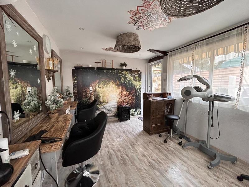 Maison - 200 m² - 8 pièces