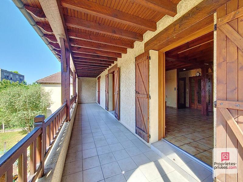 Maison - 160 m² - 7 pièces