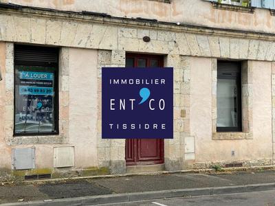 Local commercial - 141 m² - 4 pièces