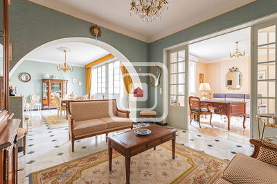 Maison - 160 m² - 5 pièces