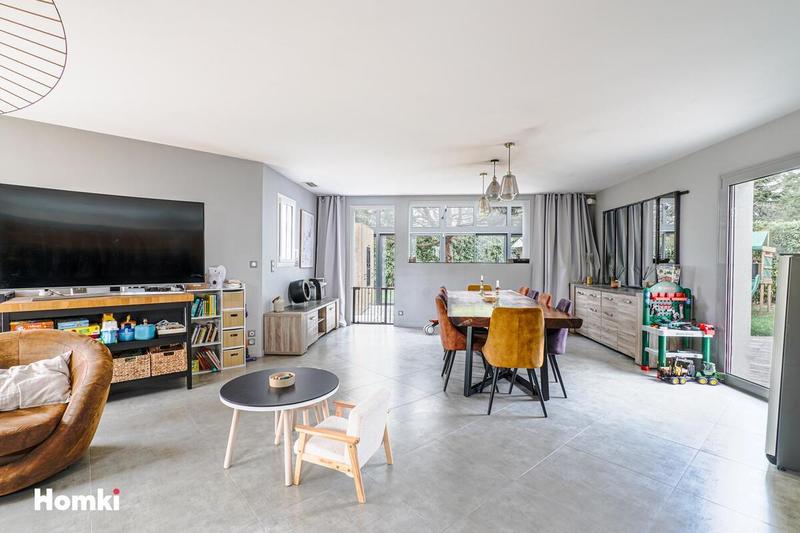 Maison - 155 m² - 6 pièces