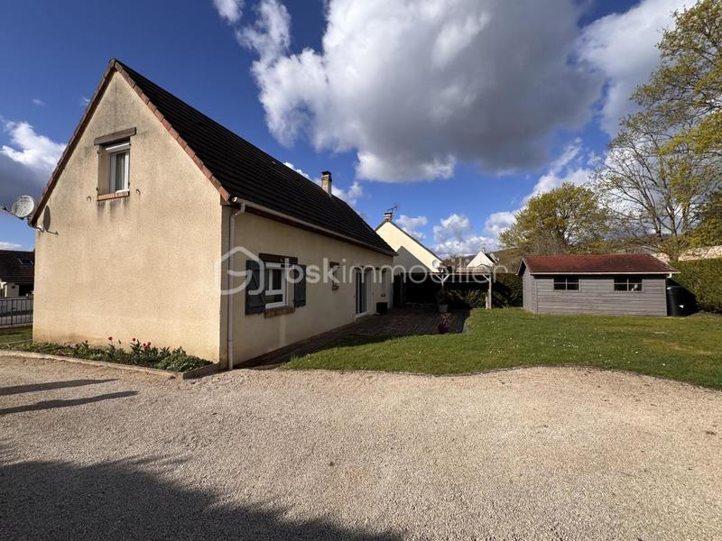 Maison traditionnelle - 124 m² - 5 pièces