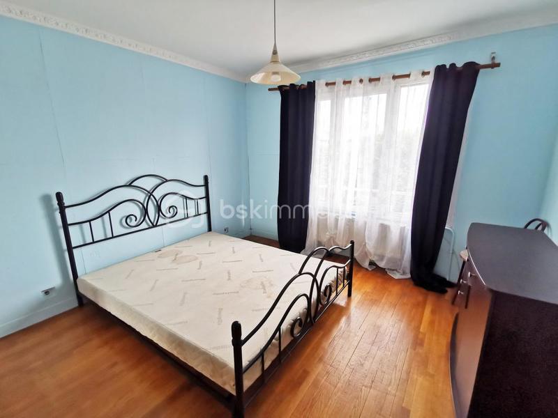 Maison - 205 m² - 7 pièces