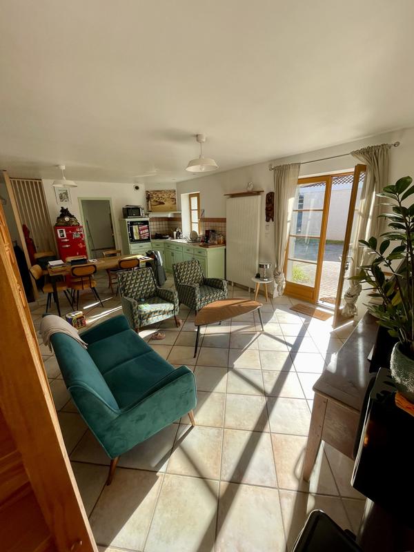 Maison ancienne - 276 m² - 3 pièces