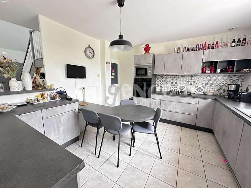 Maison - 160 m² - 7 pièces