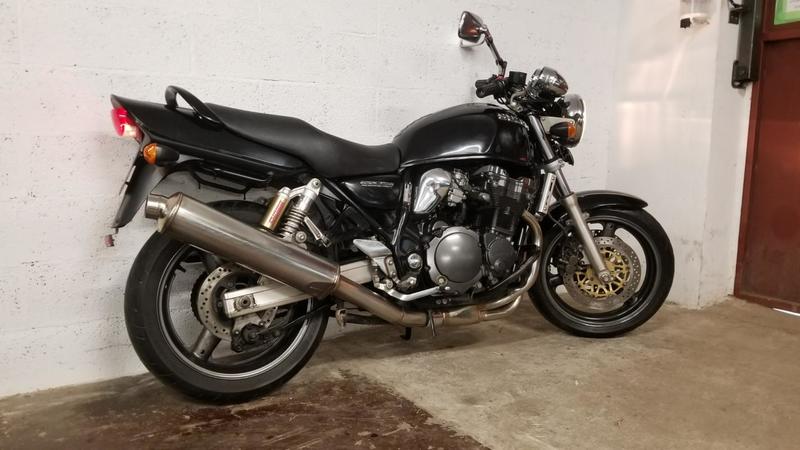 Suzuki Inazuma 750 gsx suzuki noir 0750 528