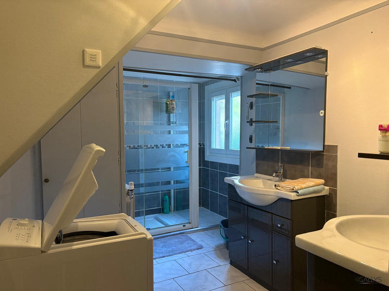 Maison - 130 m² - 7 pièces