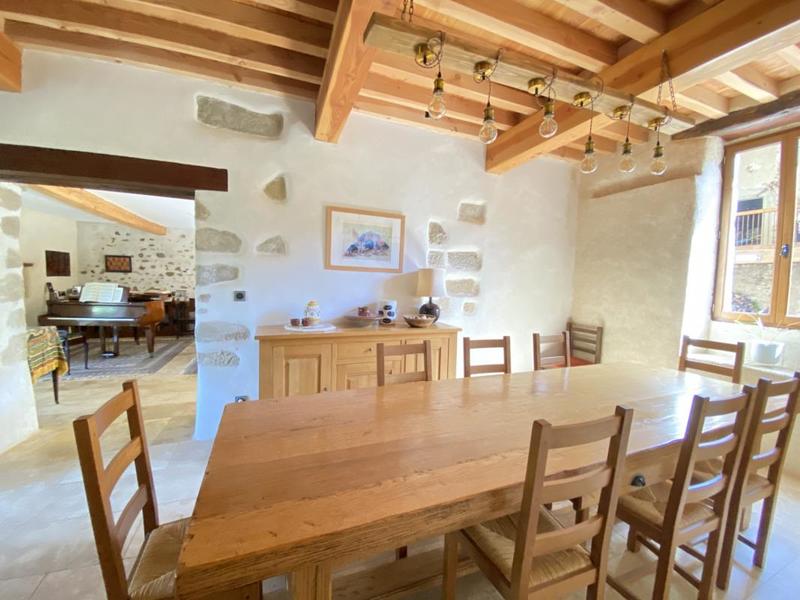 Maison de village - 349 m² - 9 pièces