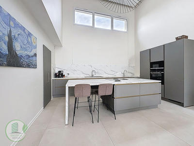 Maison - 187 m² - 7 pièces