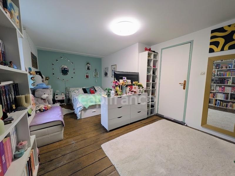 Maison - 424 m² - 14 pièces