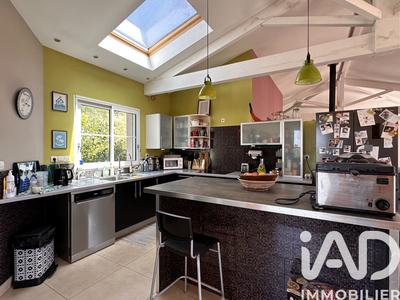 Maison - 226 m² - 7 pièces