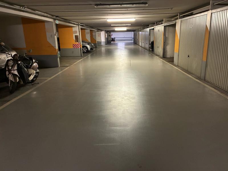 Parking / Garage - 11 m²